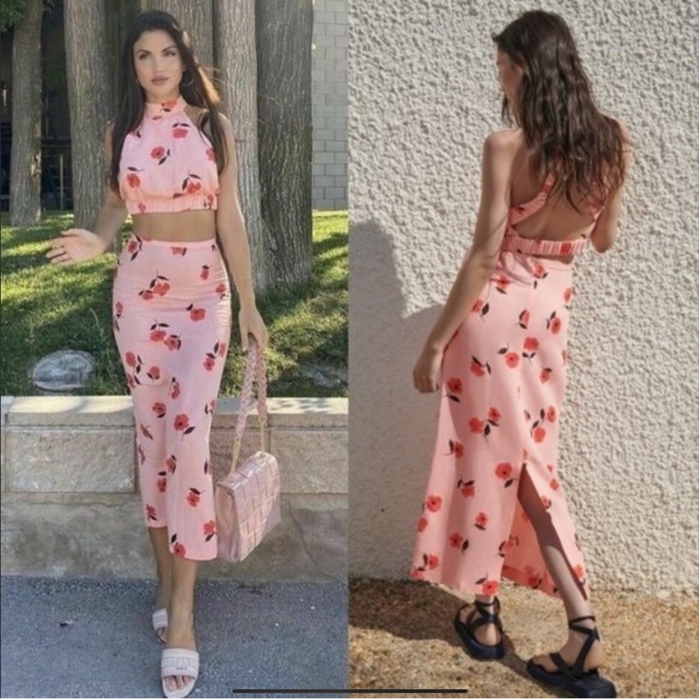 NWOT Zara open back crop top